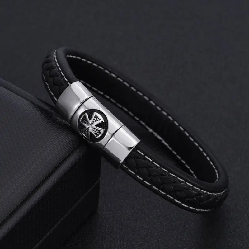 New Fashion Unique Cross Chain Link Men Women Charm Leather Bracelets Charm Sporty Bangles Jewelry Gift Pulsera